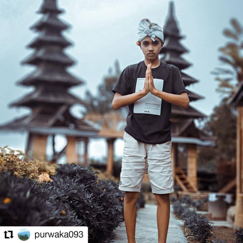 Website Desa Pogalan - First - Detail Artikel - Wisata-bali-van-java